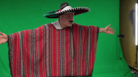 Что пропагандист Тигран Кеосаян делает в сети? 